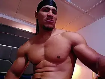 Stripchat Live Porn of teddyfit19cm