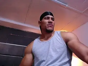 Stripchat Adult Webcam of teddyfit19cm