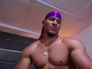 Stripchat Watch Live Sex Cams of teddyfit19cm