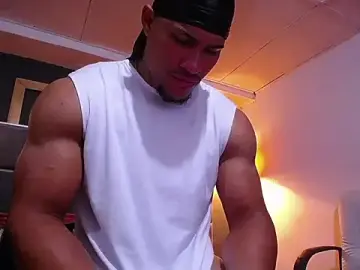 Stripchat Sex Cam of teddyfit19cm