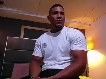 Stripchat Watch Live Sex Cams of teddyfit19cm