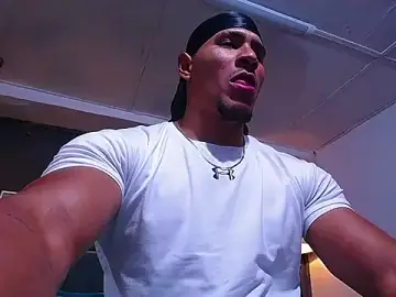 Stripchat Live Porn of teddyfit19cm