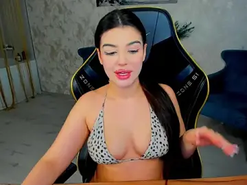 Stripchat Live Sex Cam of AlluringAriel