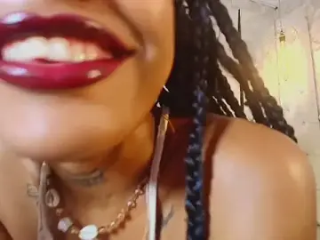 Stripchat Nude Webcam of CrystalBrooke3x