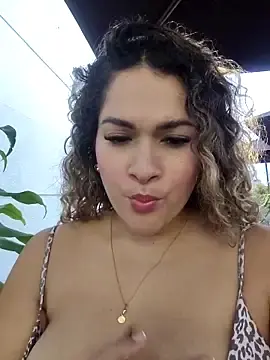 Stripchat Adult Webcam of Sara_smiiith211