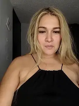 Stripchat Live Porn of Sara_smiiith211