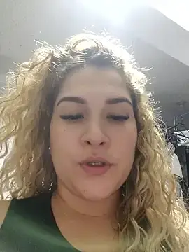 Stripchat Nude Webcam of Sara_smiiith211