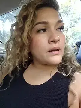 Stripchat Free Live Porn of Sara_smiiith211