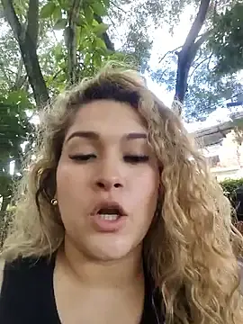 Stripchat Nude Webcam of Sara_smiiith211