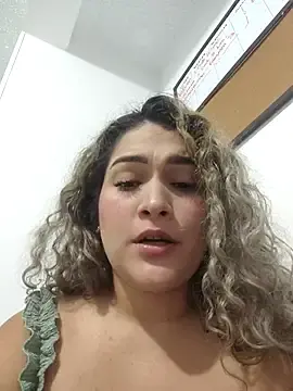 Stripchat Nude Webcam of Sara_smiiith211