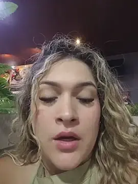 Stripchat Free Porn Cam of Sara_smiiith211
