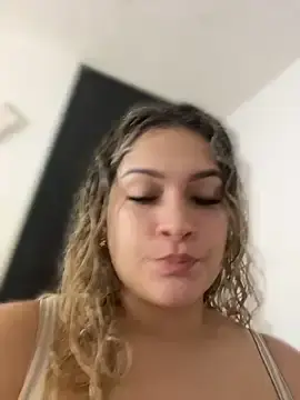 Stripchat Adult Webcam of Sara_smiiith211
