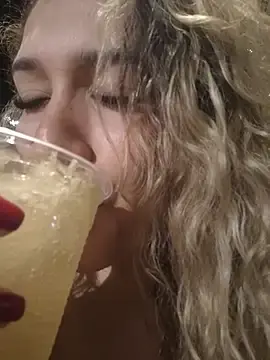 Stripchat Free Porn Cam of Sara_smiiith211
