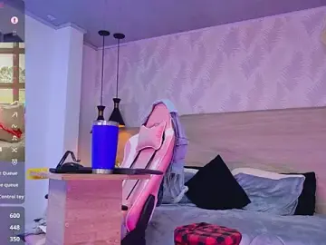 Stripchat Adult Webcams of kylliefox_