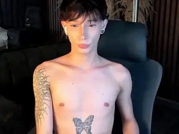 Stripchat Adult Webcam of AndyWiilliams