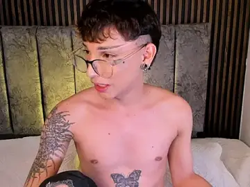 Stripchat Sex Chat of AndyWiilliams