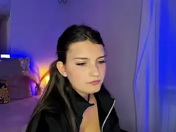 Stripchat Live Porn of Laura_Leee