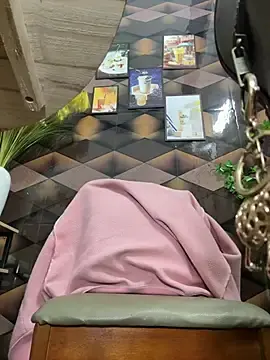 Stripchat Adult Webcam of Emily-Nguyen