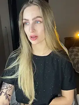 Stripchat Best live sex cam show of Kamila_icee