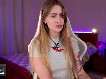 Stripchat Sex Cam of Kamila_icee