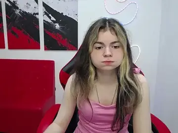 Stripchat Best Webcam of TinaRedly