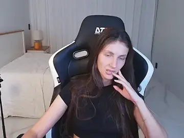 Stripchat Sex Cam of upssnowy