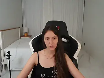 Stripchat Live Sex Cam of upssnowy