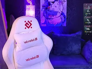 Stripchat Adult Webcam of roxy_riot_