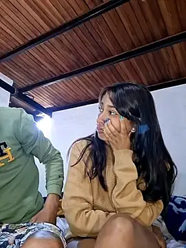 Stripchat Sex Cam of Bonnie_Clydeee