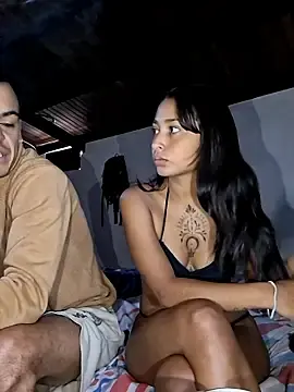 Stripchat Adult Webcam of Bonnie_Clydeee