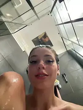 Stripchat Live Sex of RedAssHottie
