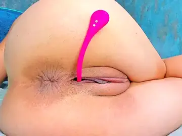 Stripchat Free Live Porn of RedAssHottie