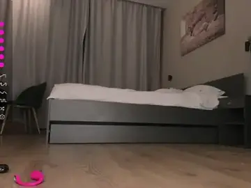 Stripchat Adult Webcam of miraqqwerty