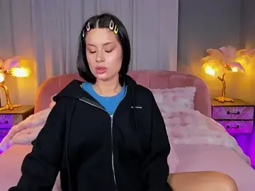 Stripchat Live Porn of AmedeeaBanks