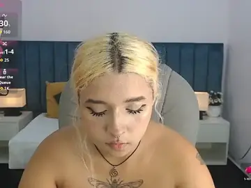 Stripchat Adult Webcam of april_bunnyy