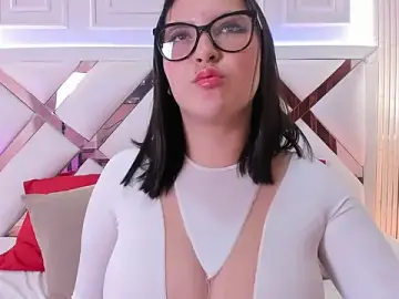 Stripchat Sex Chat of madeleine2112