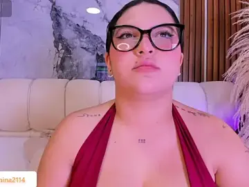 Stripchat Nude Webcam of madeleine2112