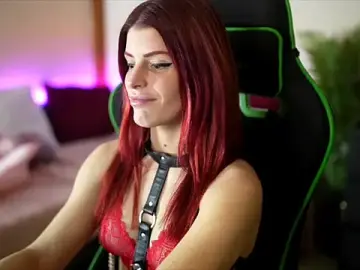 Stripchat Live Sex of Bellis_Perenis