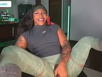 Stripchat Sex Cam of AmberRaus
