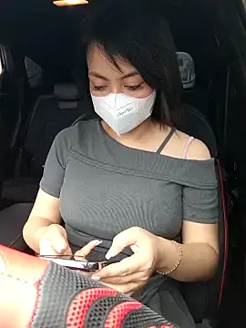 Stripchat Live Sex Cam of jessica-mimi