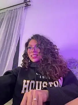 Stripchat Live Sex of Samantha_Bernardo