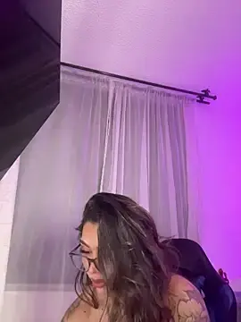 Stripchat Adult Webcam of Samantha_Bernardo