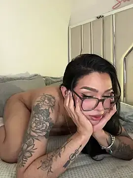 Stripchat Adult Video Chat of Samantha_Bernardo