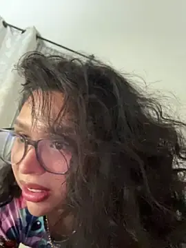 Stripchat Free Live Porn of Samantha_Bernardo