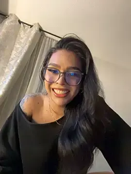 Stripchat Watch Live Sex Cams of Samantha_Bernardo