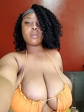 Stripchat Adult Video Chat of Sexyroseytitz_00
