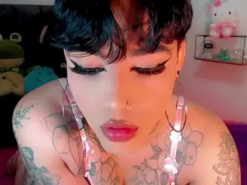 Stripchat Free Porn Cam of little_star_porn