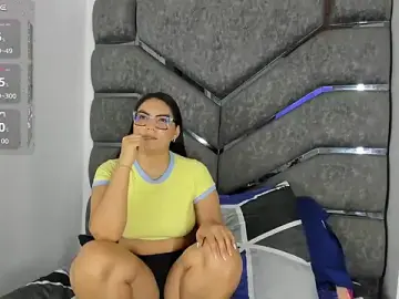 Stripchat Free Porn Cam of Latinos_couples