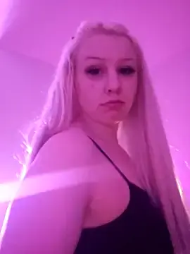 Stripchat Nude Webcam of VirginDaisy