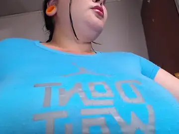 Stripchat Free Porn Cam of Penelope_Tits